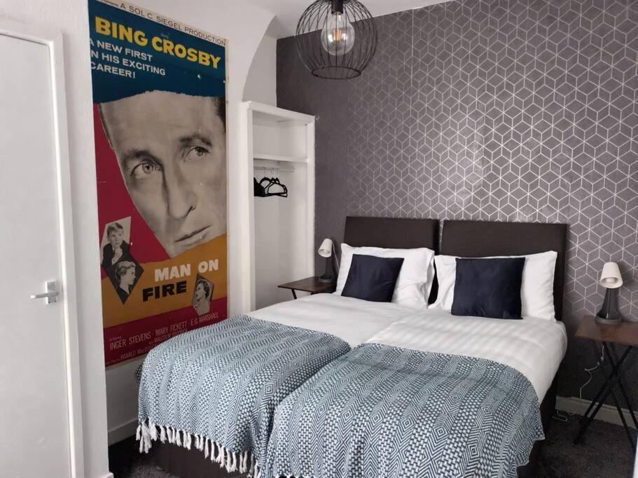Antonio Str Liverpool 6 Beds Exterior photo